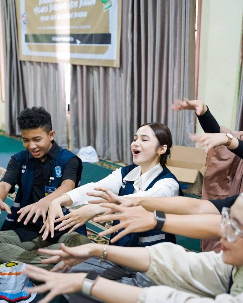 Instagram.com/syifahadju